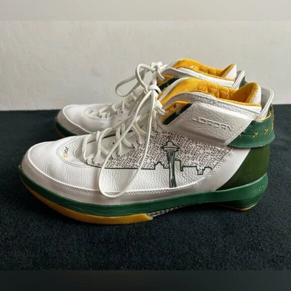 2007 Air Jordan 22 OG PE Ray Allen Size 13. Rare in this size